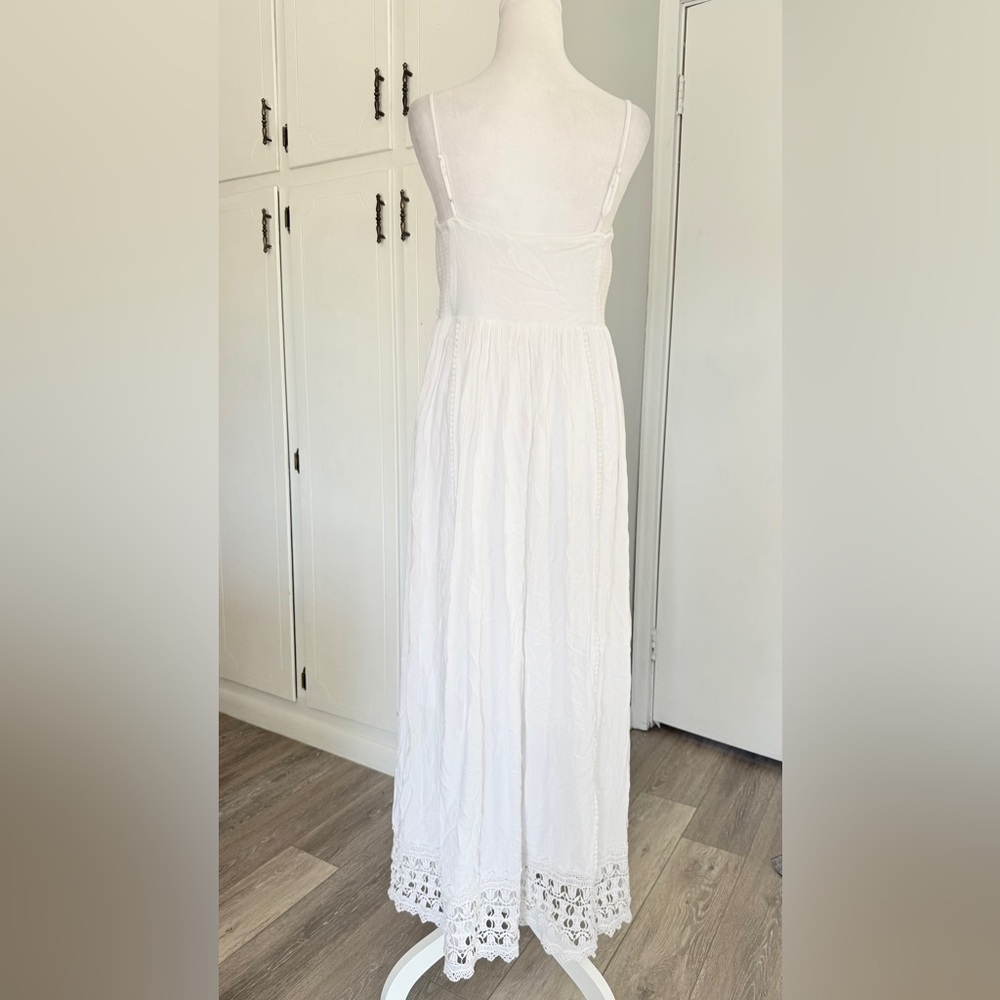 Maternity Motherhood white maxi dress size S/P ( measurements posted) - Picture 4 of 10